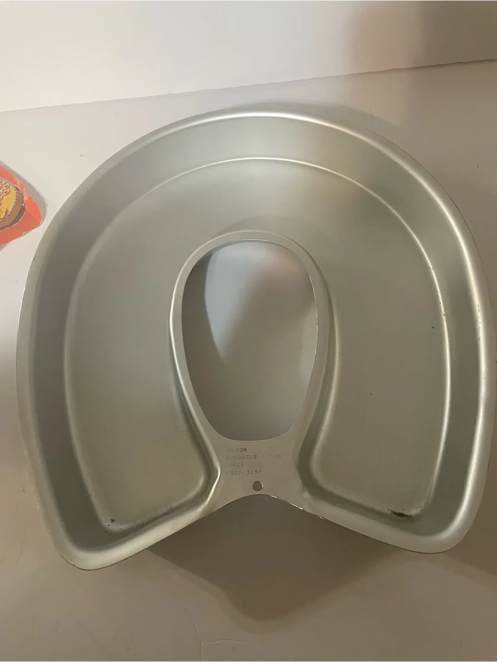 Wilton Horseshoe Party Pan Cake Mold - Silver